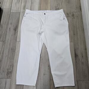 Westbound Cotton Blend Strech Capri Pants White Mid Rise Summer Size 22 W.